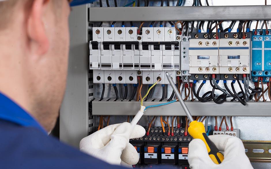 recherche électricien Le Chesnay